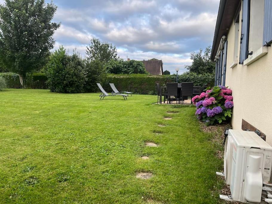 Charmante Maison De Ville Climatisee Avec Wifi Saint-Yrieix-la-Perche Exterior foto